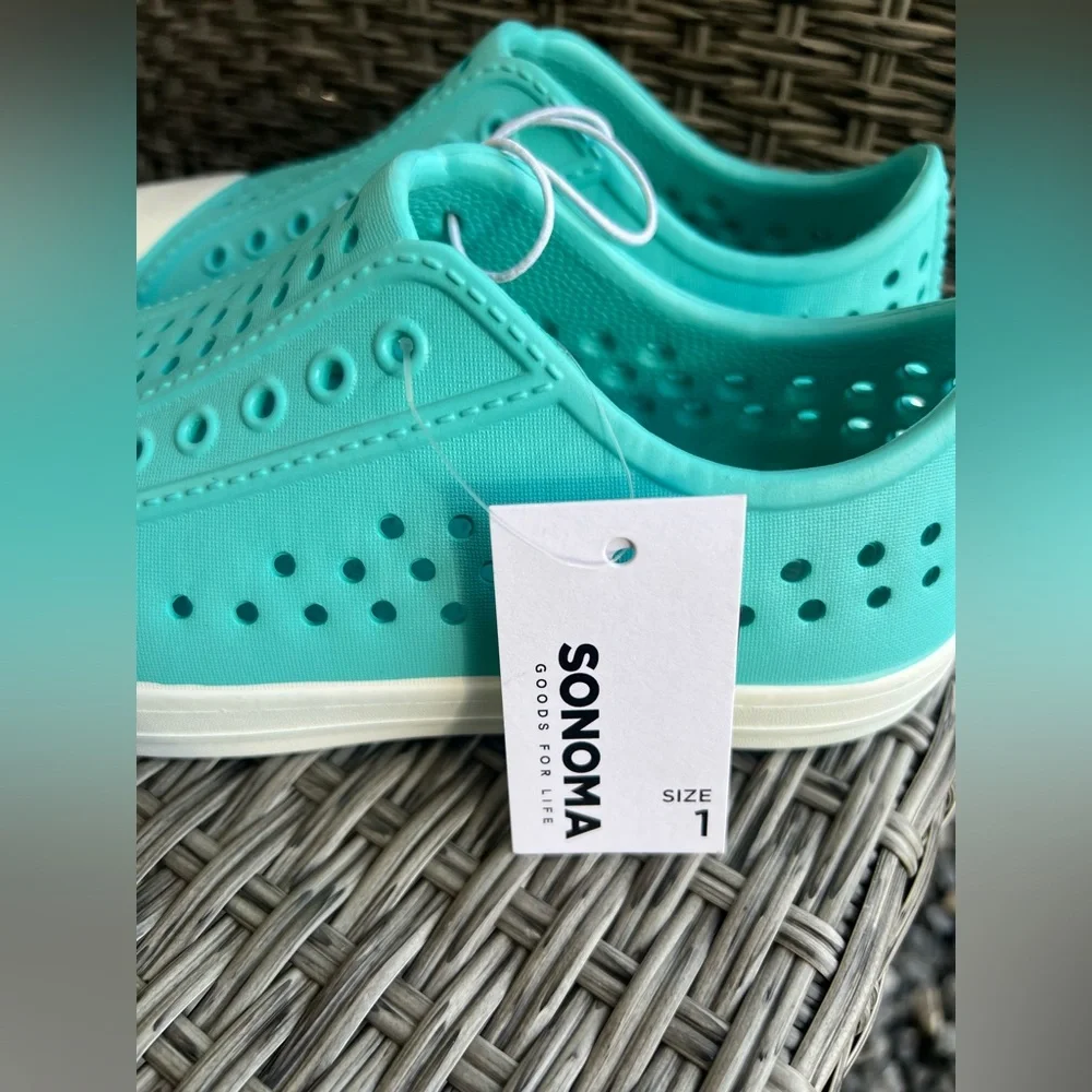 Sonoma‎ Kids Turquoise Water Shoes